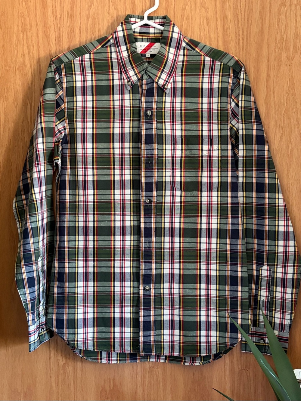 Men's Green Plaid Button-Down Casual Shirt